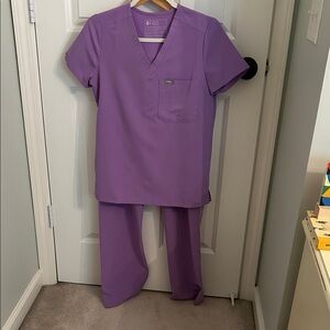 Figs Lavender Scrub Set